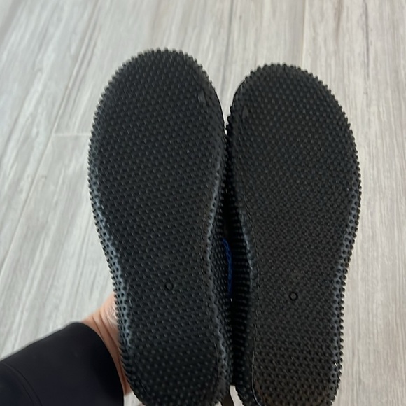 Kids Unisex blue & black water shoes size 2 Youth mesh - Picture 6 of 7